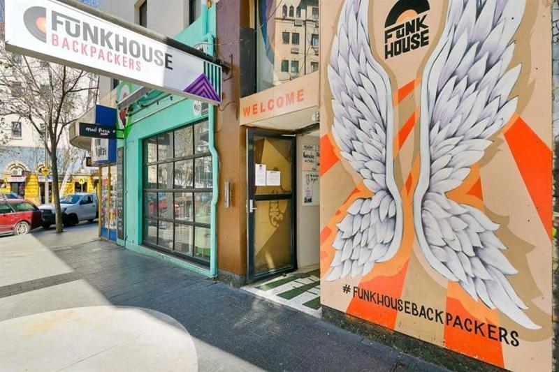 Mad Monkey Downtown Pansiyon Sidney Dış mekan fotoğraf